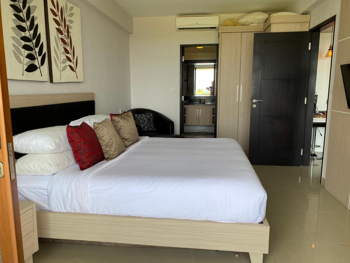 Stylish 2 Bedroom Penthouse Apt, Newly Refreshed, 50 Mbps, Pool, Gym, Resto Кута Экстерьер фото