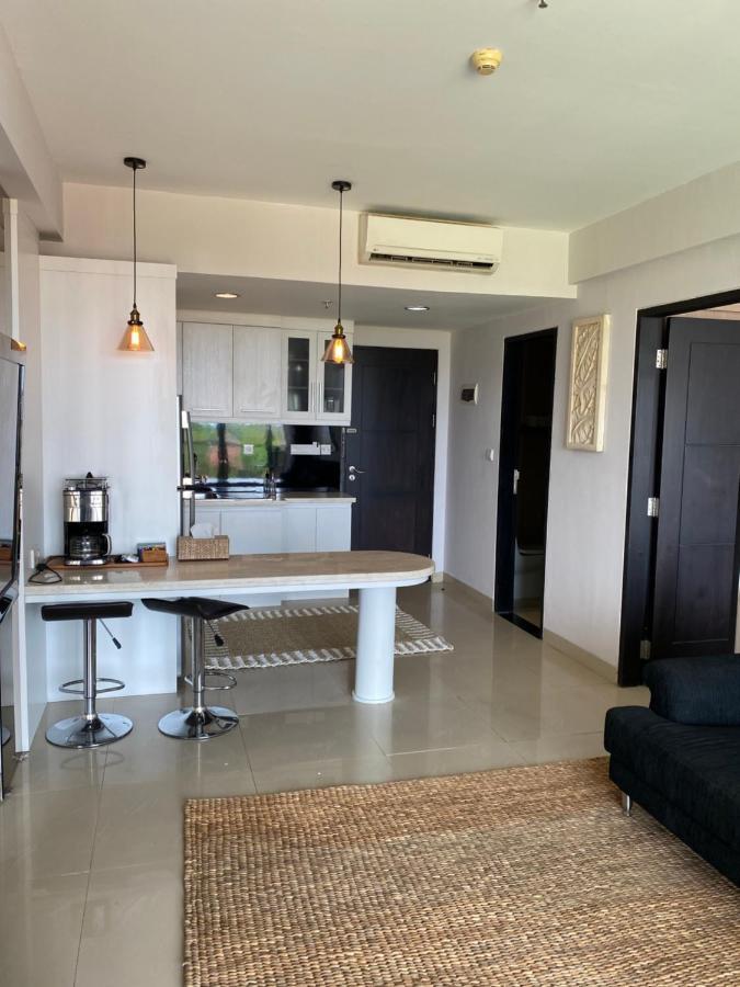 Stylish 2 Bedroom Penthouse Apt, Newly Refreshed, 50 Mbps, Pool, Gym, Resto Кута Экстерьер фото