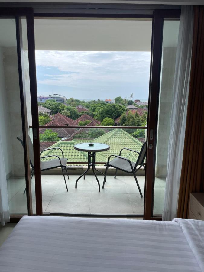 Stylish 2 Bedroom Penthouse Apt, Newly Refreshed, 50 Mbps, Pool, Gym, Resto Кута Экстерьер фото